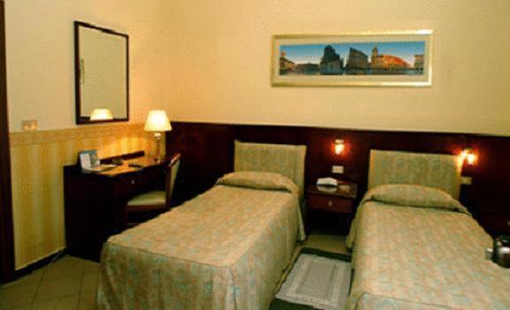 Hotel Olimpic Castel Maggiore Room photo